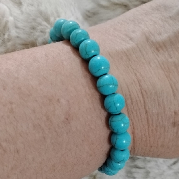 Chic Turquoise Beaded Bracelet - Picture 2 of 4